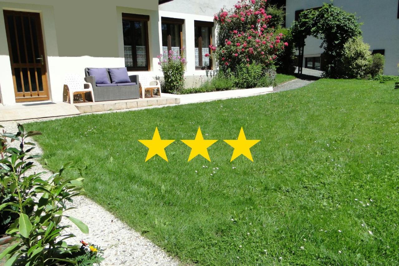 Gite 295 Montagnes Du Jura Avec Spa Et Sauna Classe 3 Etoiles Foncine-le-Haut Kültér fotó