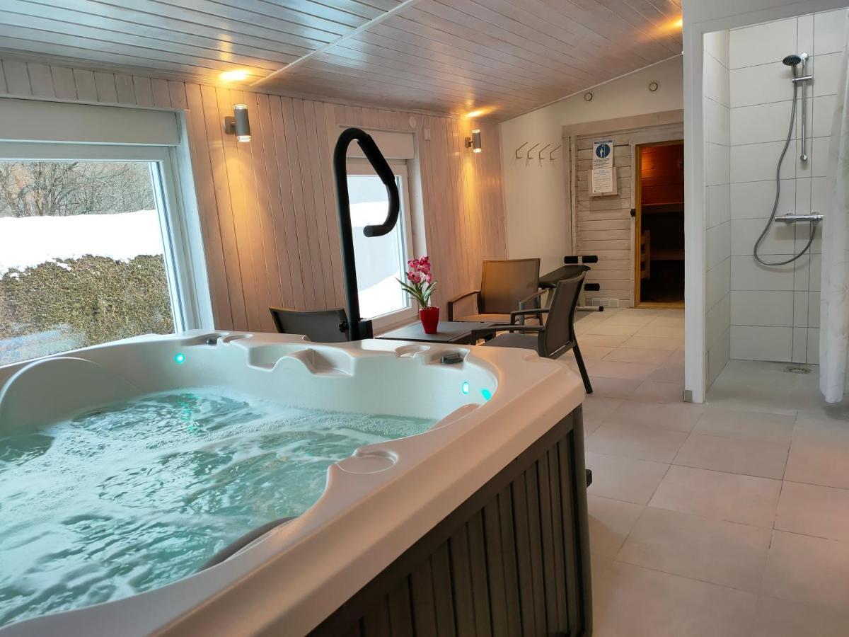Gite 295 Montagnes Du Jura Avec Spa Et Sauna Classe 3 Etoiles Foncine-le-Haut Kültér fotó