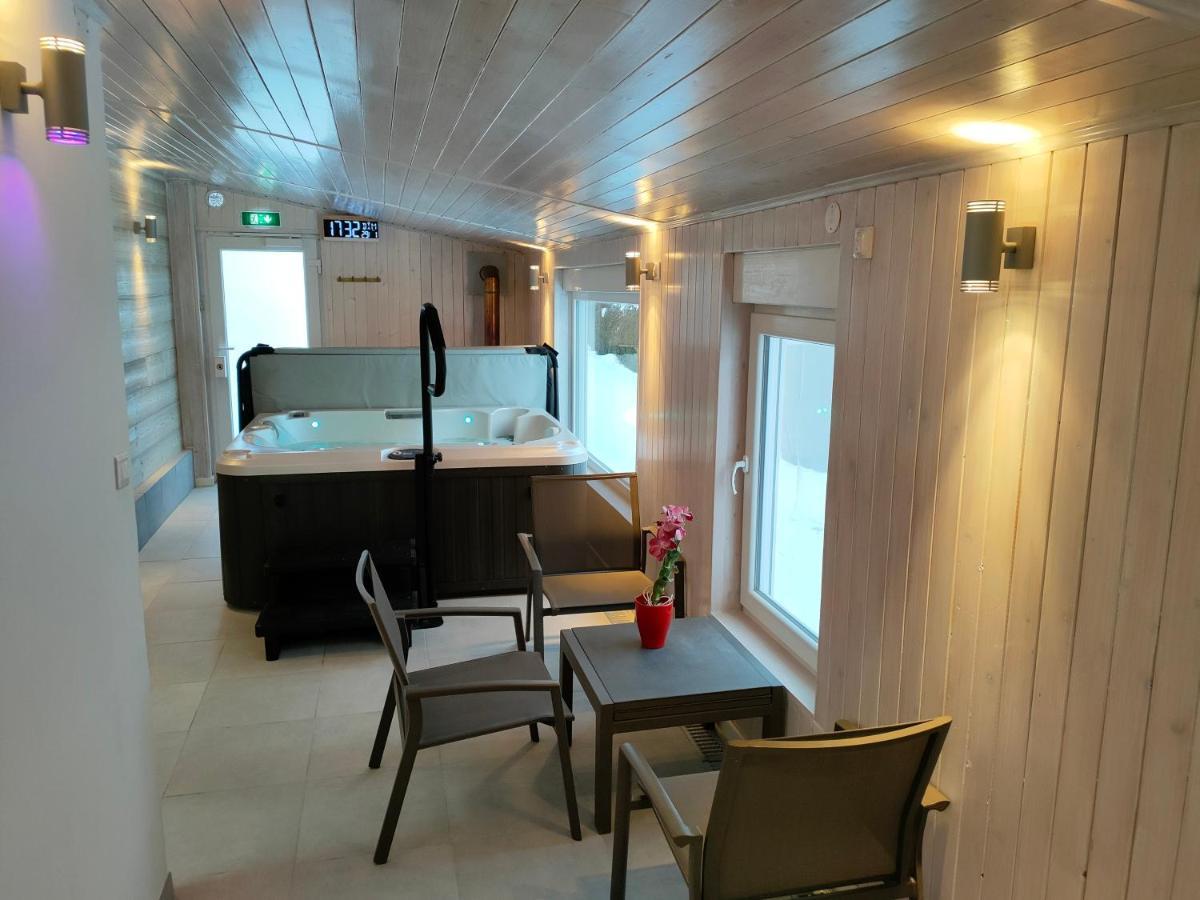 Gite 295 Montagnes Du Jura Avec Spa Et Sauna Classe 3 Etoiles Foncine-le-Haut Kültér fotó